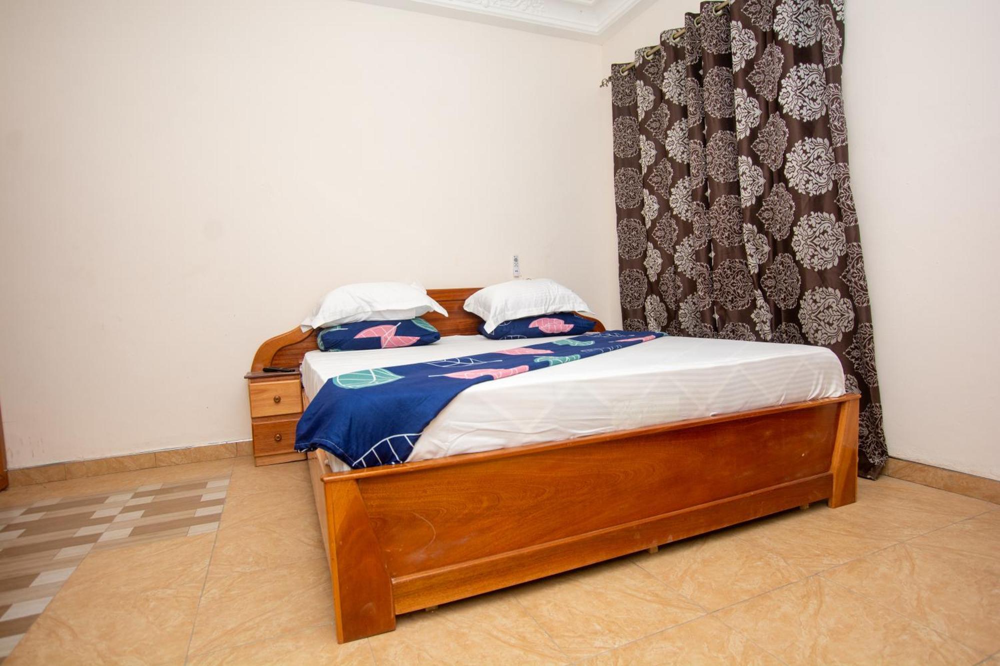 Yaa Asantewaa Inn Ejisu Экстерьер фото